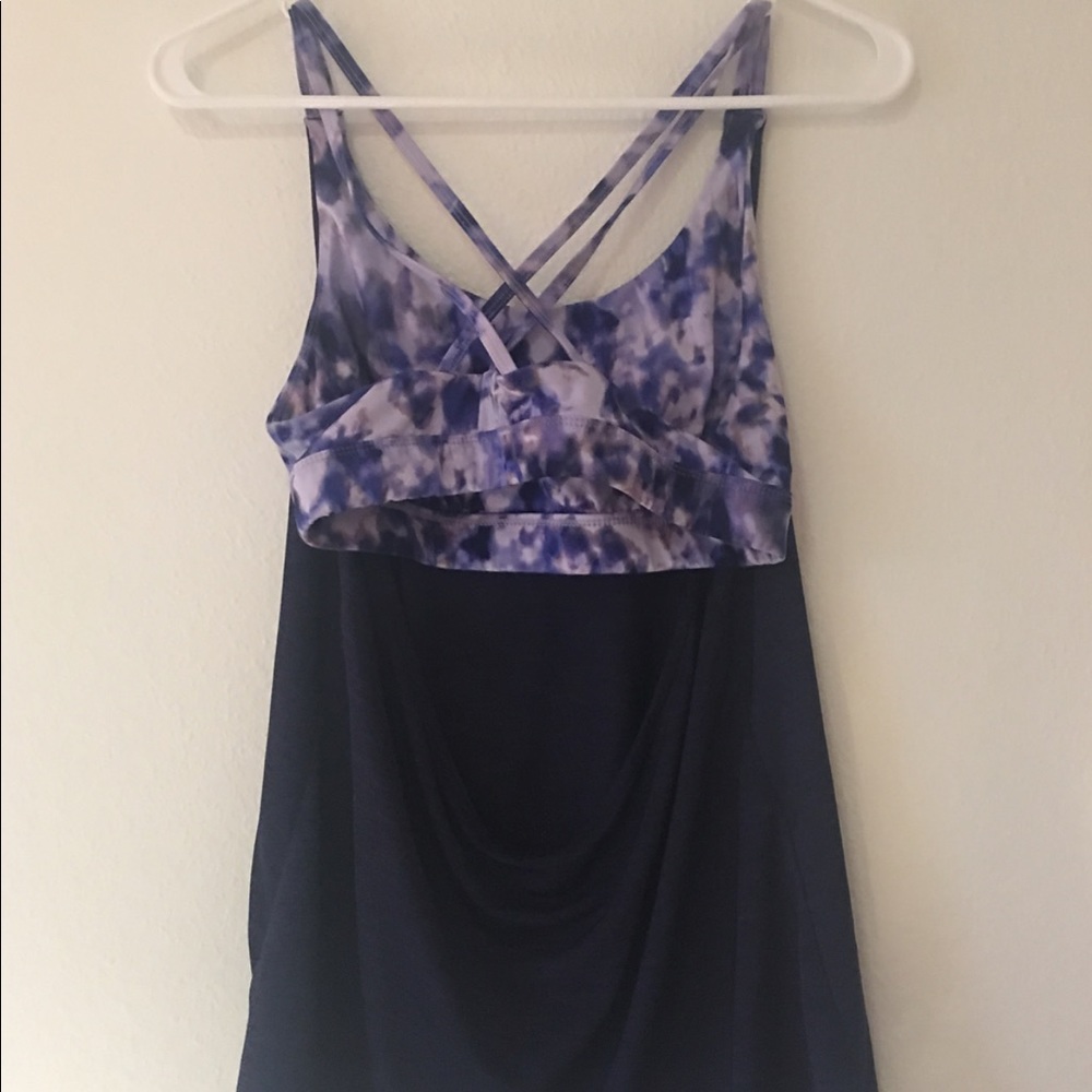 workout tank w/ built in sports bra